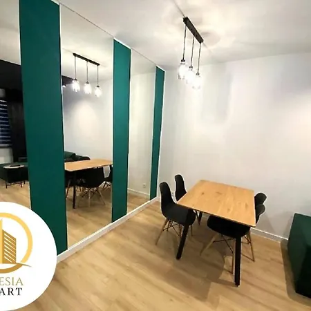 Apartament Zielony טיצ'י